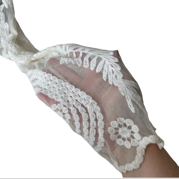 Tokyo Darling Cream Colored Lace Dress Long Sleeve Size XS - Picture 8 of 10